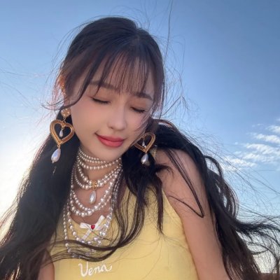 女人三部曲海报