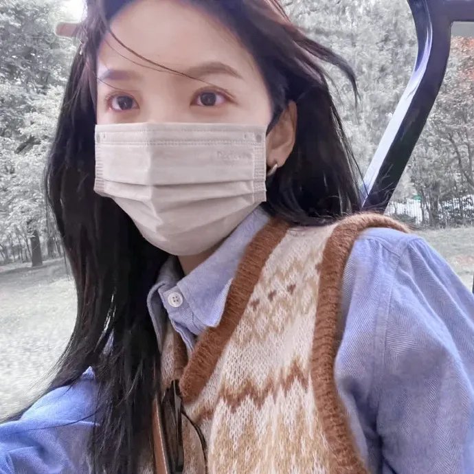 凯利女王海报